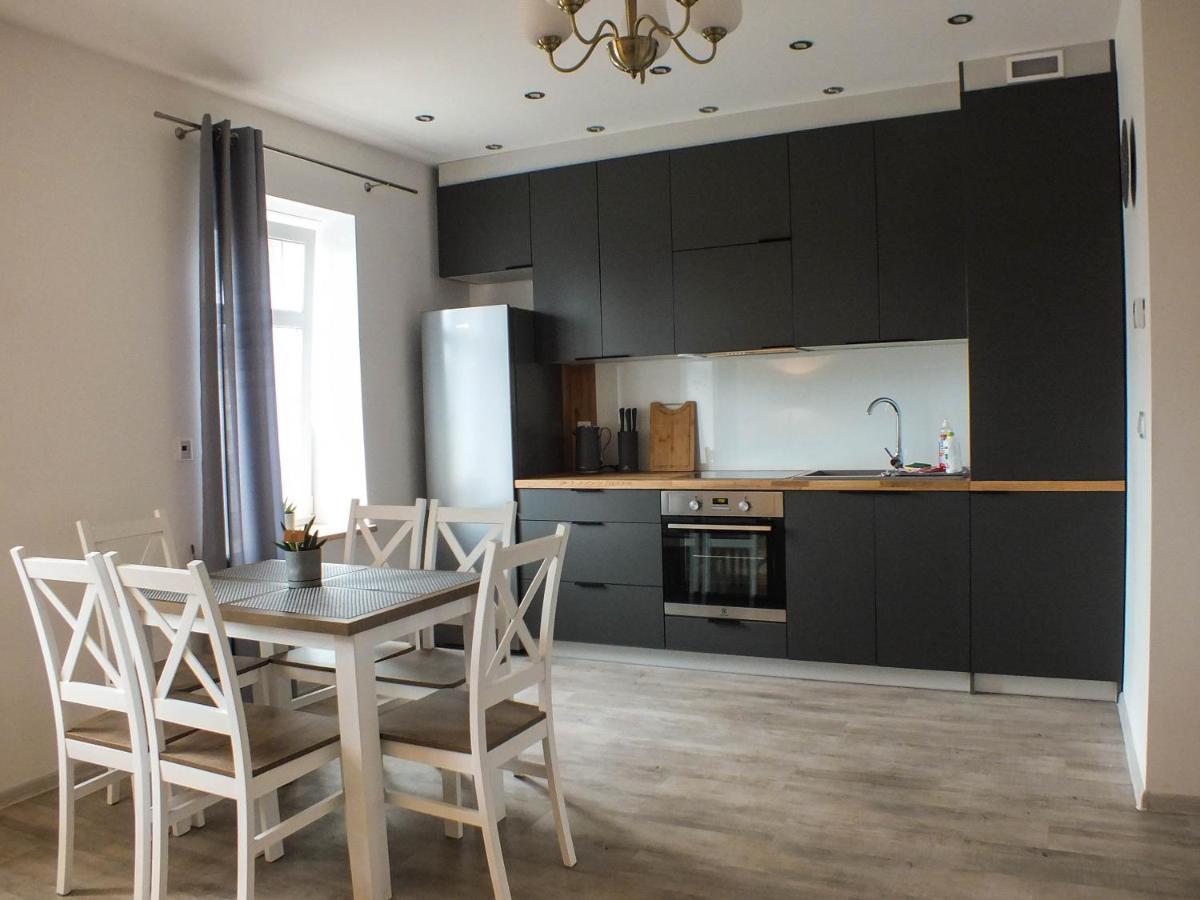Apartament Plac Piastowski 1 イェレニャ・グーラ エクステリア 写真